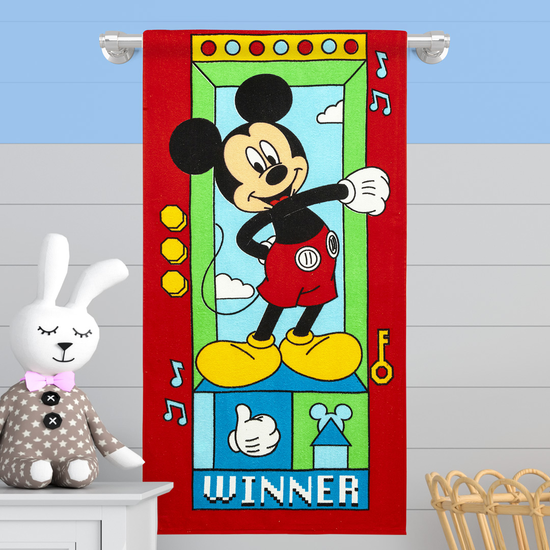 Toalla Infantil 320 Gramos Mickey Winner